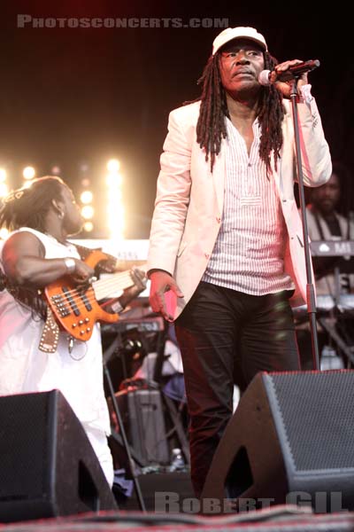 ALPHA BLONDY - 2011-05-10 - PARIS - Place de la Bastille - 